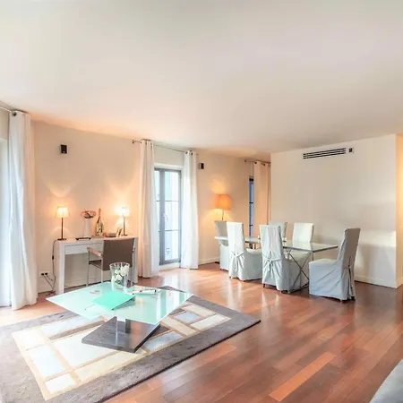 Gray D'albion 2 Bdr Apartment Cannes